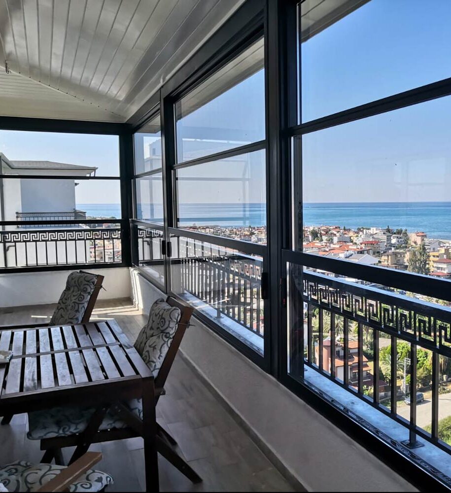 CAM BALKON